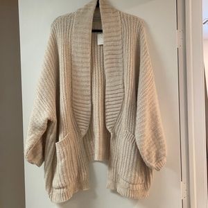 Urban Outfitters cardigan NWT Size S